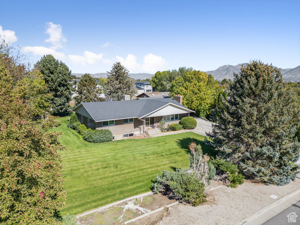 Photo 4 for MLS #2115553 at 2866 W 10755 South