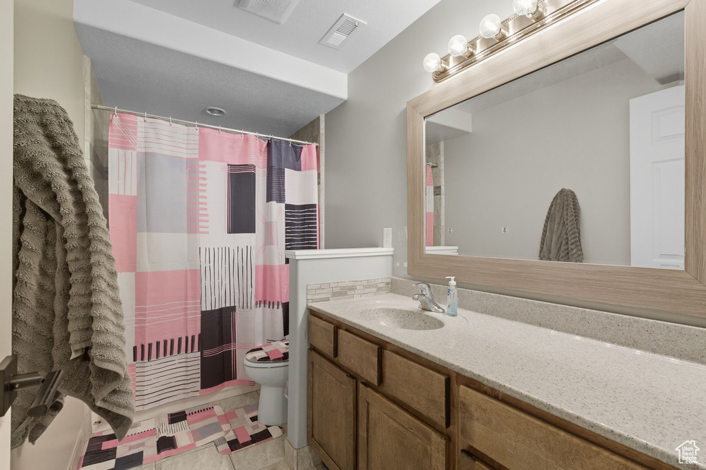 1045 E 5100 S South Ogden, UT 84403