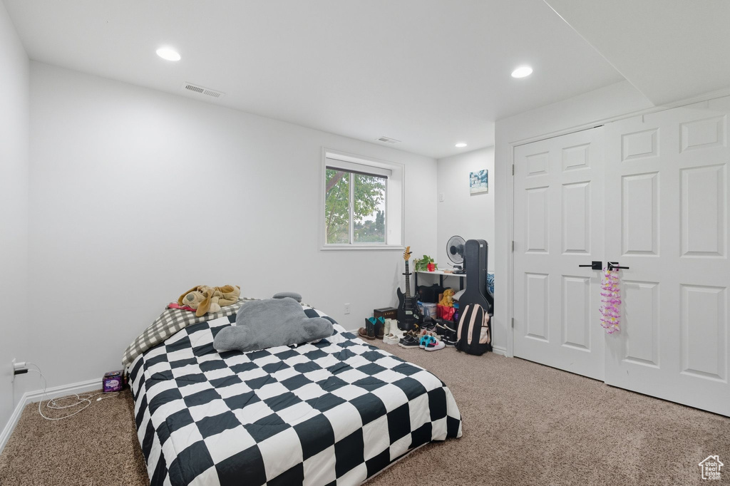 1045 E 5100 S South Ogden, UT 84403