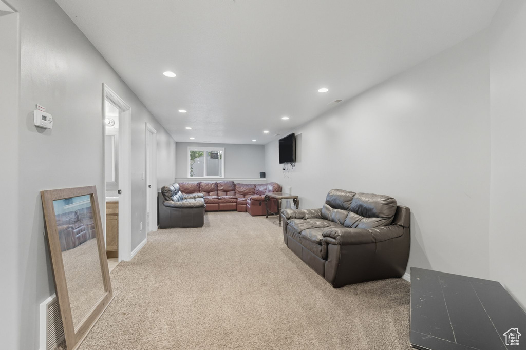 1045 E 5100 S South Ogden, UT 84403