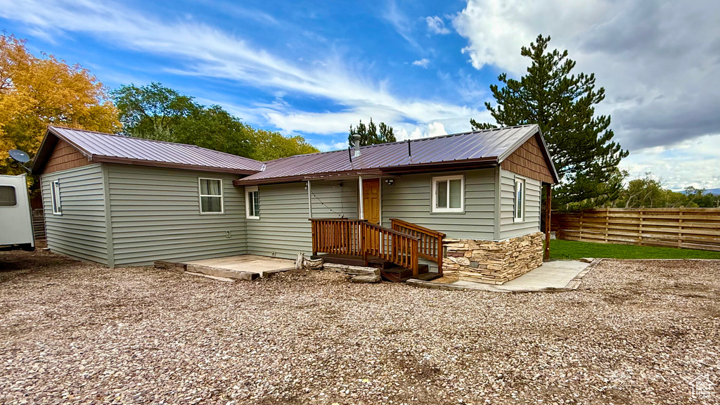 Photo 4 for MLS #2115557 at 94 W 3rd