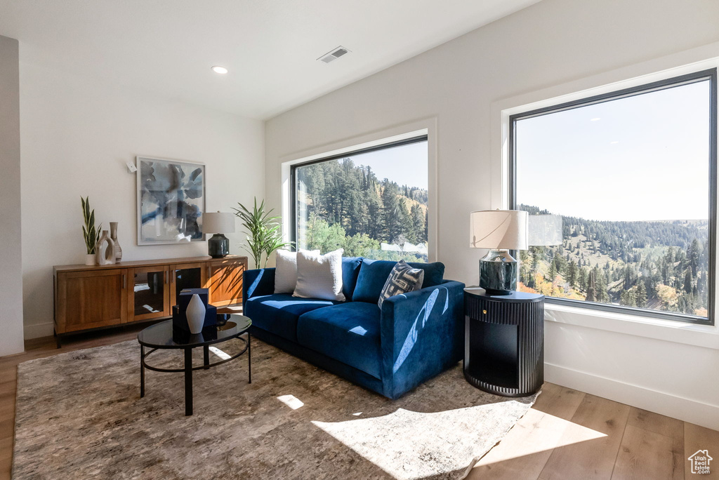 Photo 4 for MLS #2115563 at 6560 N Wolf Creek Dr #5A
