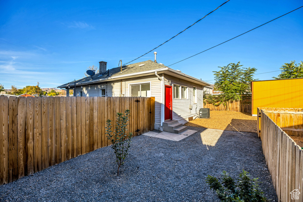 Photo 33 for MLS #2115565 at 414 Downington Ave