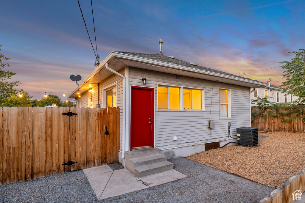 Photo 5 for MLS #2115565 at 414 Downington Ave
