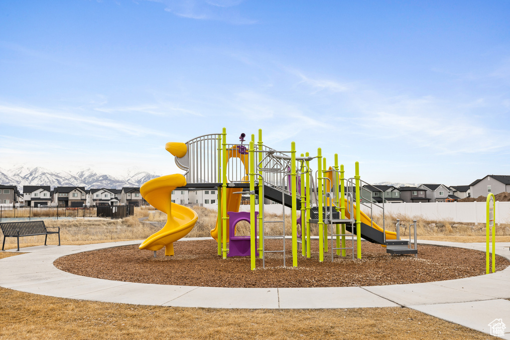 3158 S 2550 W Syracuse, UT 84075