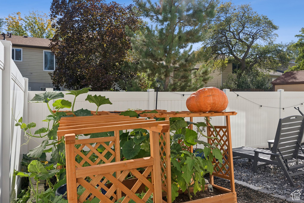 Photo 37 for MLS #2115568 at 1633 W Rockaway Ln