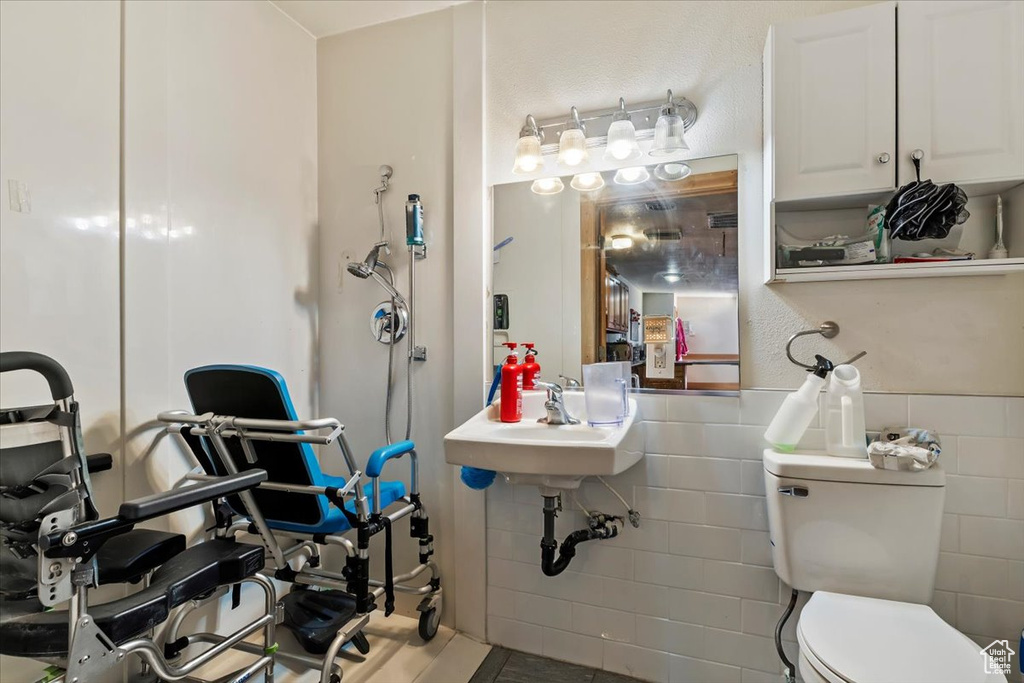 2754 W 3835 S West Valley City, UT 84119