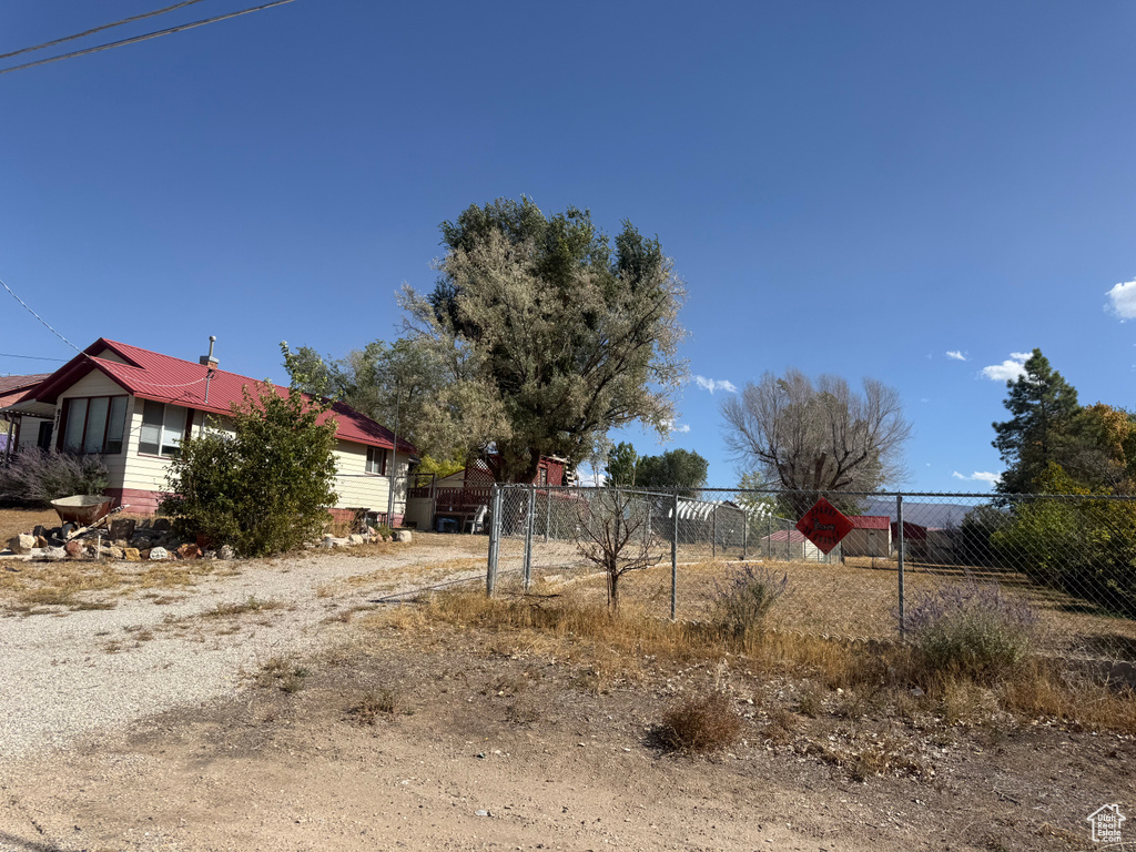 231 S 100 E Gunnison, UT 84634