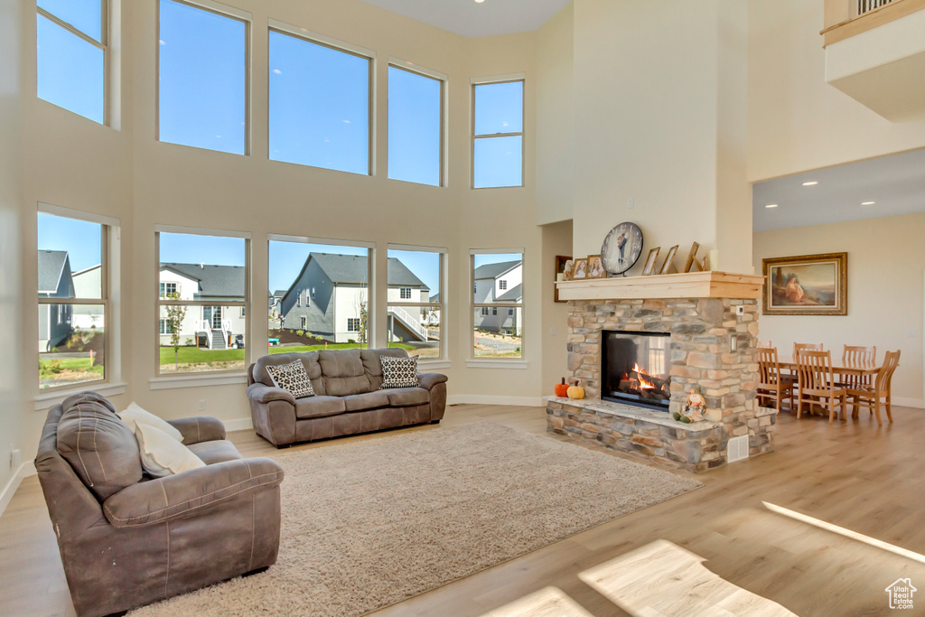 Photo 33 for MLS #2115573 at 50 Pier Pl #201