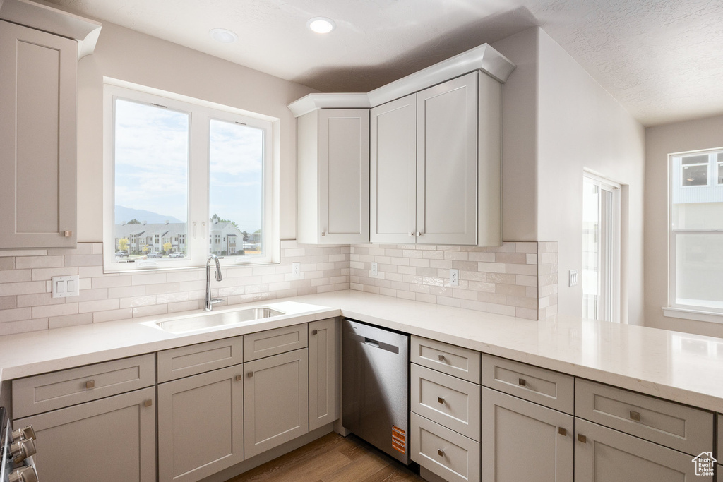 Photo 11 for MLS #2115576 at 2741 E 1060 South