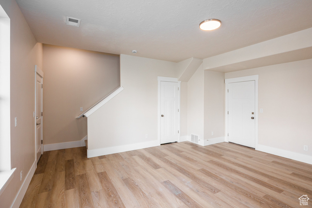 Photo 3 for MLS #2115576 at 2741 E 1060 South