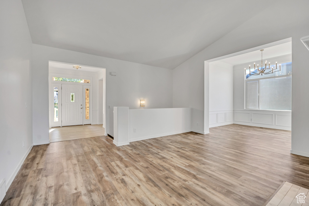 Photo 8 for MLS #2115577 at 1267 E Hickenlooper Way