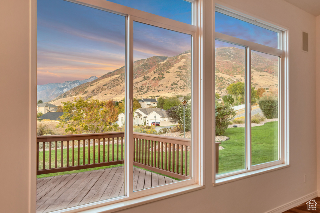 Photo 13 for MLS #2115577 at 1267 E Hickenlooper Way