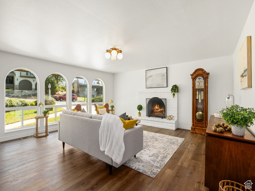 Photo 5 for MLS #2115579 at 572 S 880 West