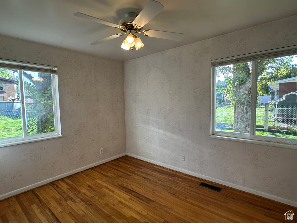 Photo 15 for MLS #2115580 at 1048 Elm