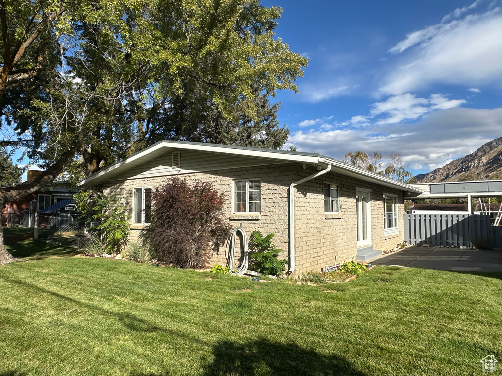 Photo 33 for MLS #2115580 at 1048 Elm