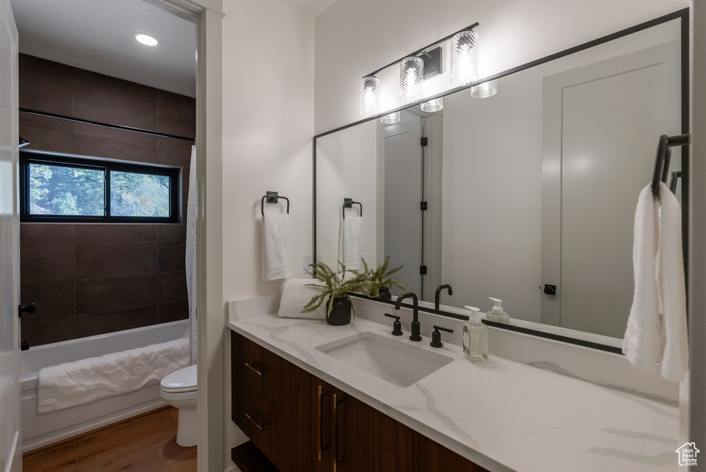Photo 13 for MLS #2115581 at 6560 N Wolf Creek Dr #5D