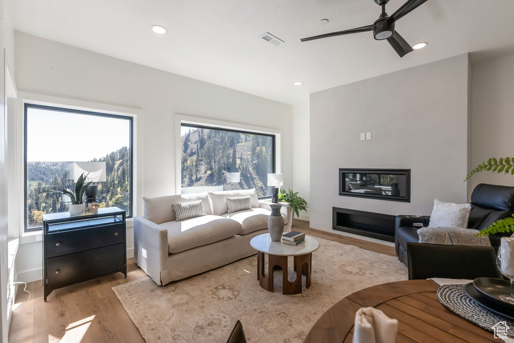 Photo 4 for MLS #2115581 at 6560 N Wolf Creek Dr #5D