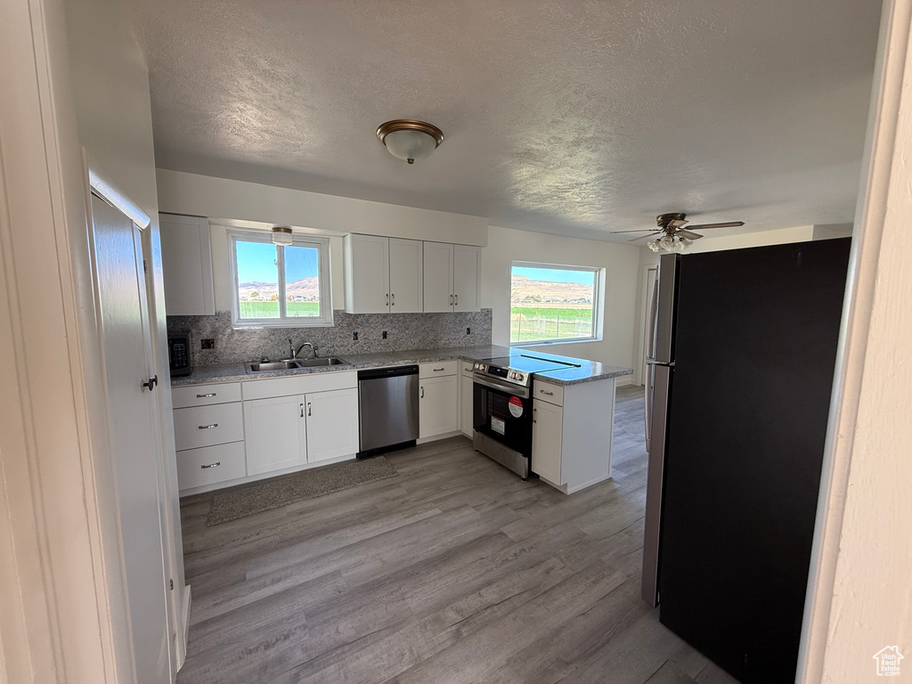 Photo 7 for MLS #2115582 at 10230 W 11200 North
