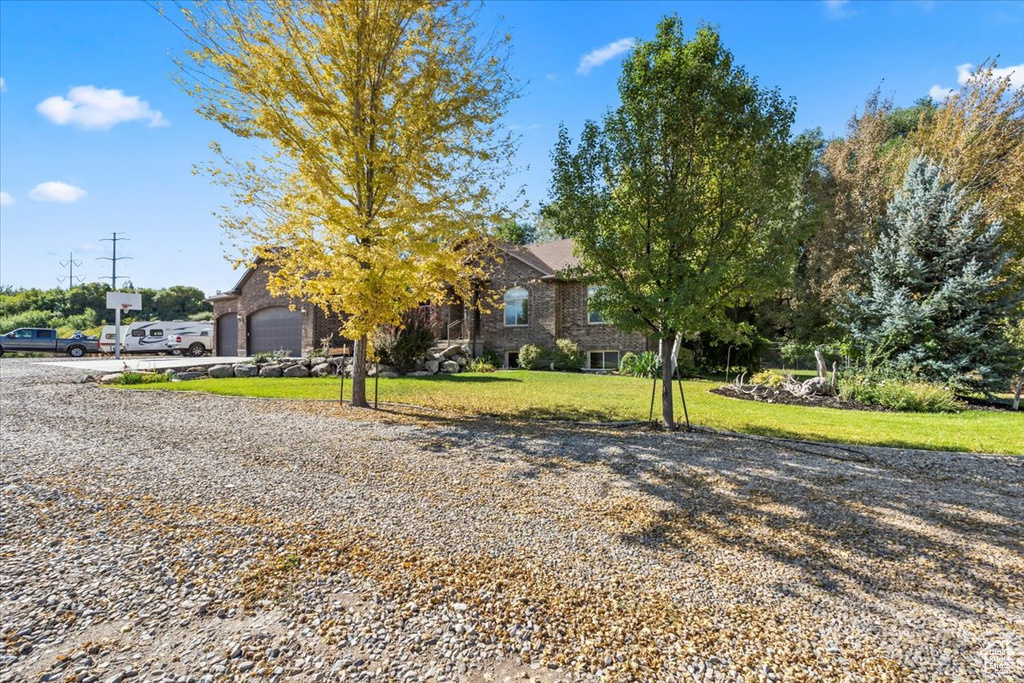 1586 W ROCK HOLLOW DR Bluffdale, UT 84065