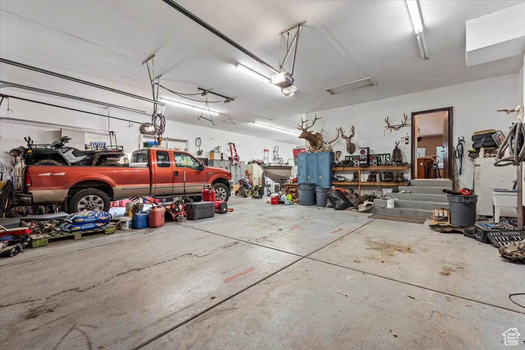 1586 W ROCK HOLLOW DR Bluffdale, UT 84065