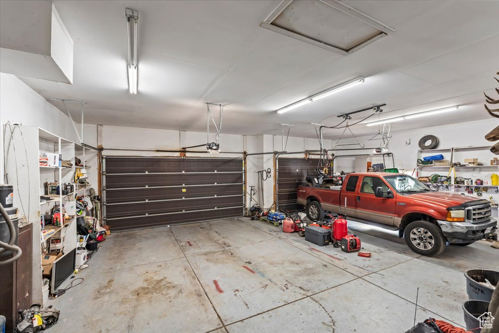 1586 W ROCK HOLLOW DR Bluffdale, UT 84065