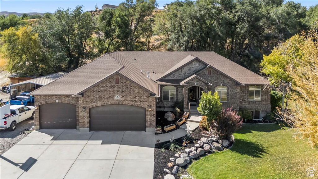 1586 W ROCK HOLLOW DR Bluffdale, UT 84065