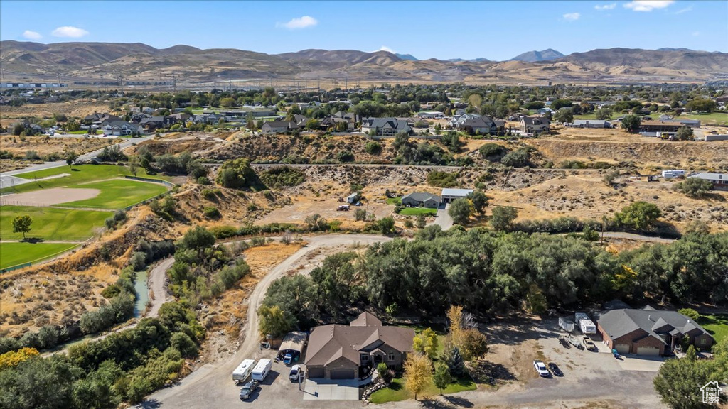 1586 W ROCK HOLLOW DR Bluffdale, UT 84065