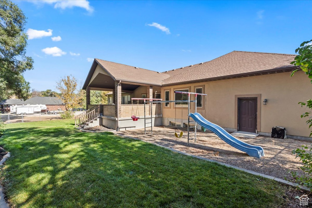 1586 W ROCK HOLLOW DR Bluffdale, UT 84065