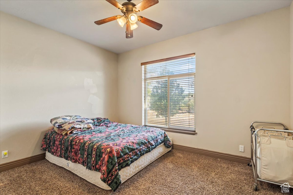 1586 W ROCK HOLLOW DR Bluffdale, UT 84065