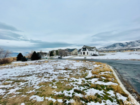 2156 S CENTENNIAL BLVD Saratoga Springs, UT 84045