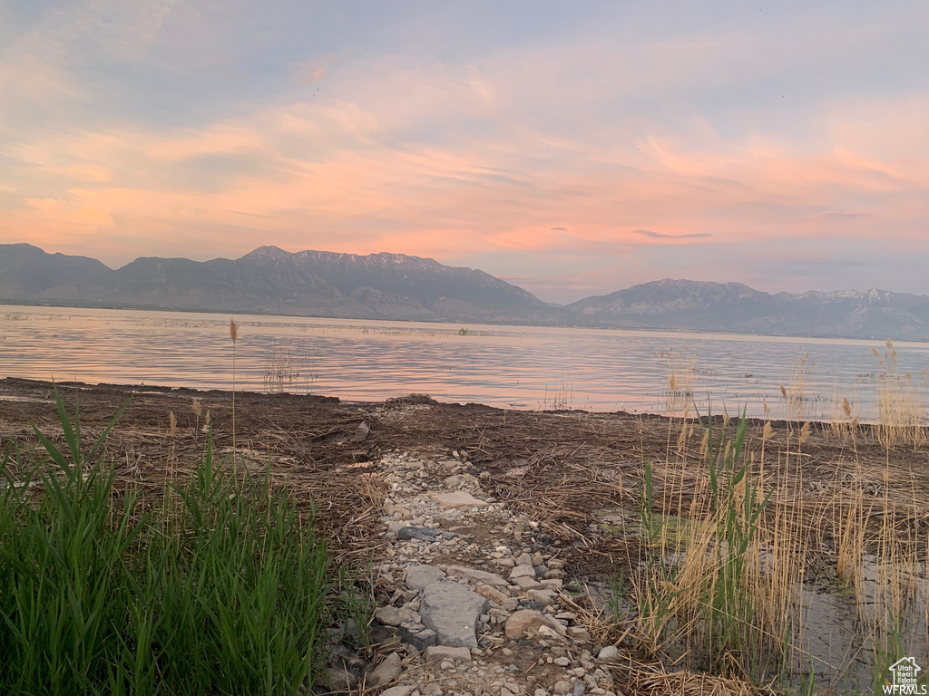 2156 S CENTENNIAL BLVD Saratoga Springs, UT 84045