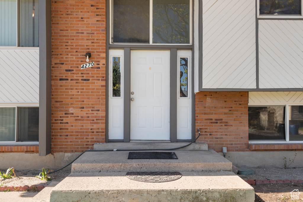 Photo 4 for MLS #2115592 at 4270 S Whipoorwhil St
