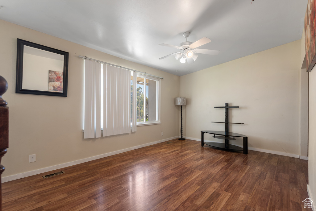 Photo 8 for MLS #2115592 at 4270 S Whipoorwhil St