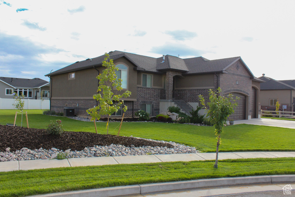 Photo 4 for MLS #2115594 at 2673 W 2125 North