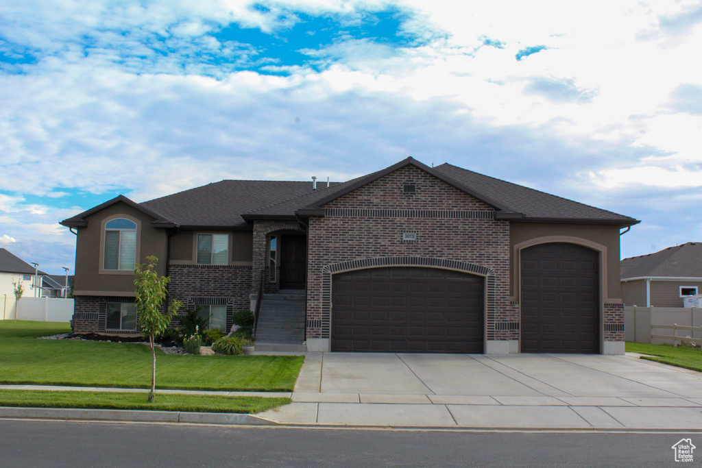 Photo 2 for MLS #2115594 at 2673 W 2125 North