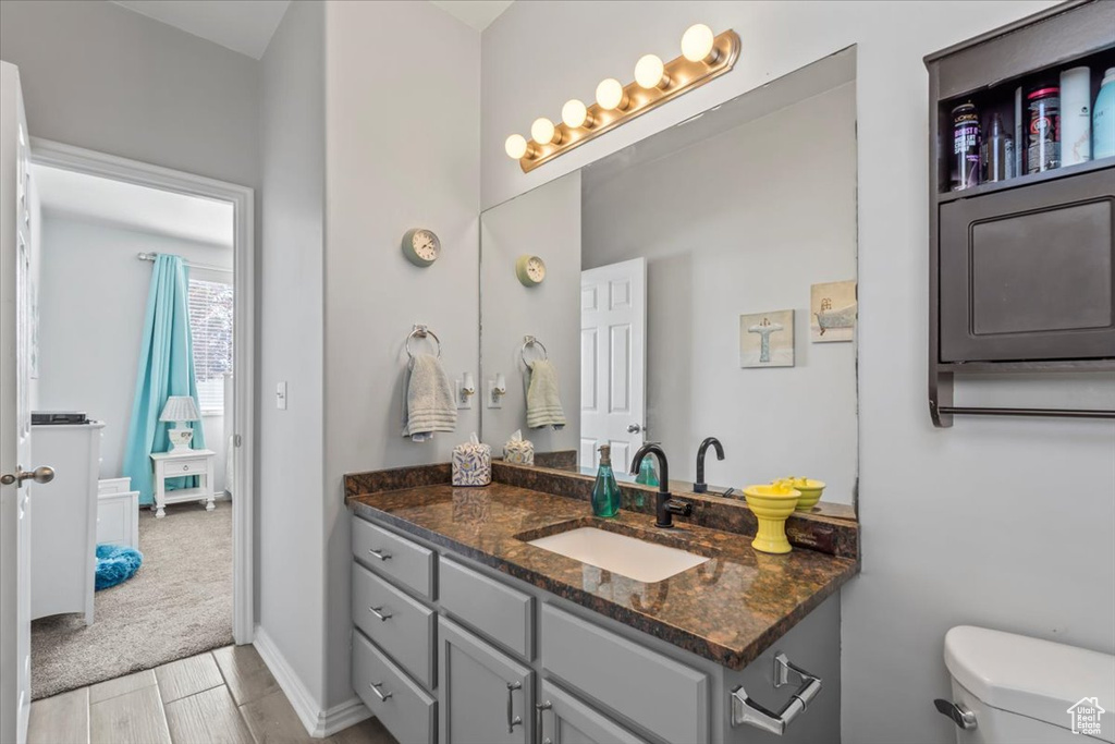 Photo 15 for MLS #2115597 at 1127 W Haworth Dr