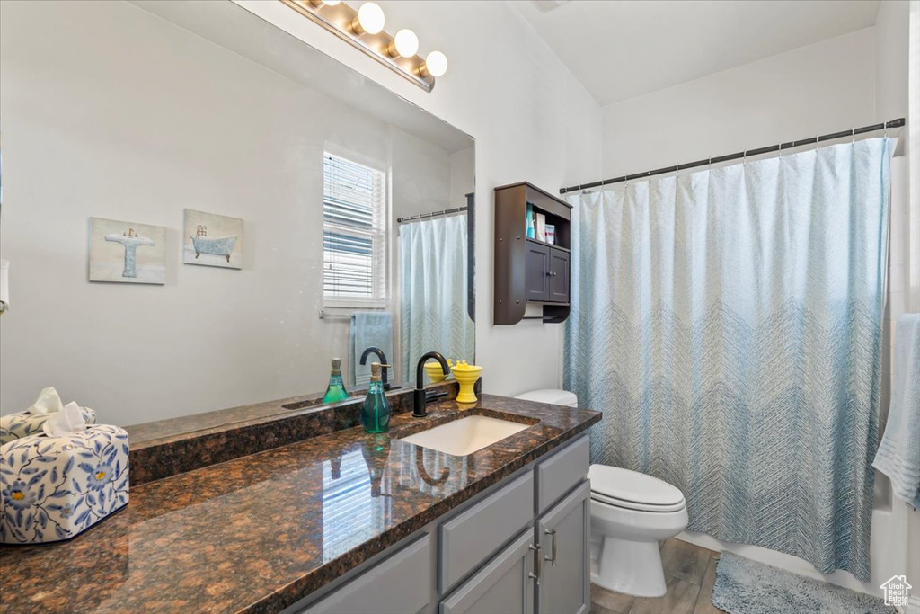 Photo 14 for MLS #2115597 at 1127 W Haworth Dr