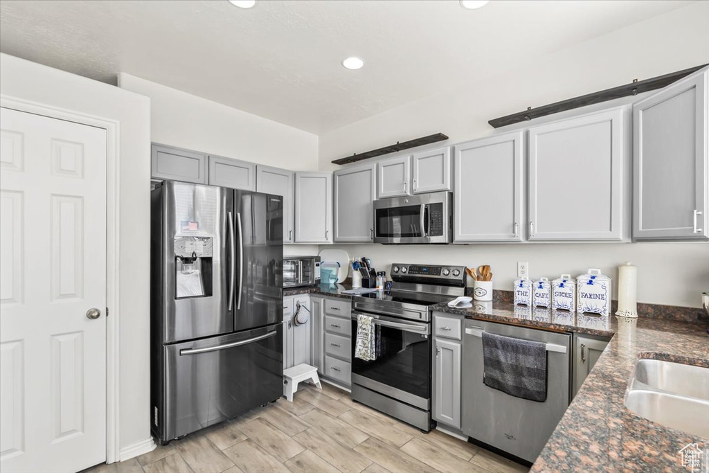 Photo 6 for MLS #2115597 at 1127 W Haworth Dr