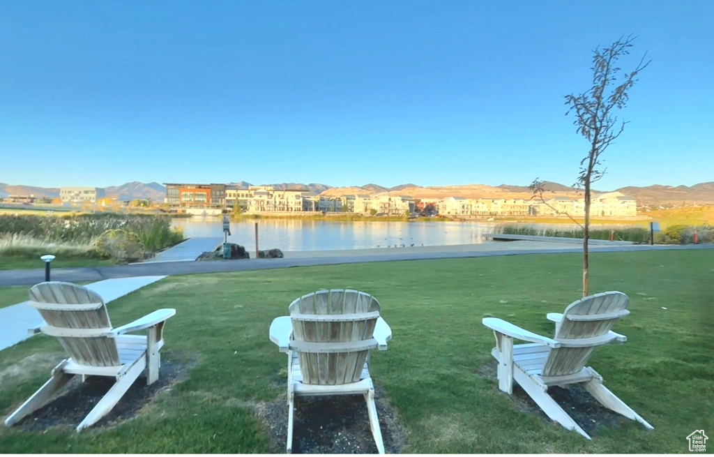 11076 S PADDLE BOARD WAY South Jordan, UT 84009
