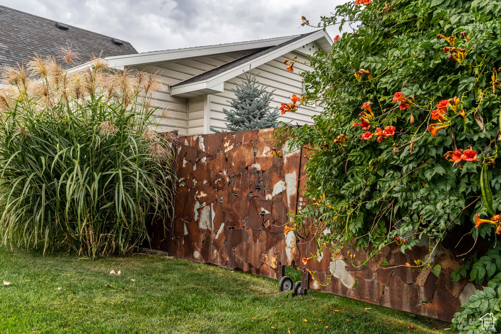 323 N 400 W Hyrum, UT 84319
