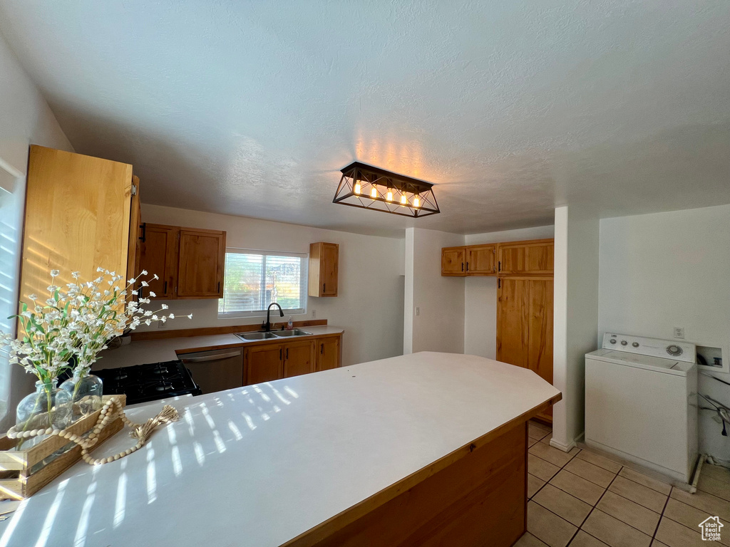 60 W CENTER Meadow, UT 84644