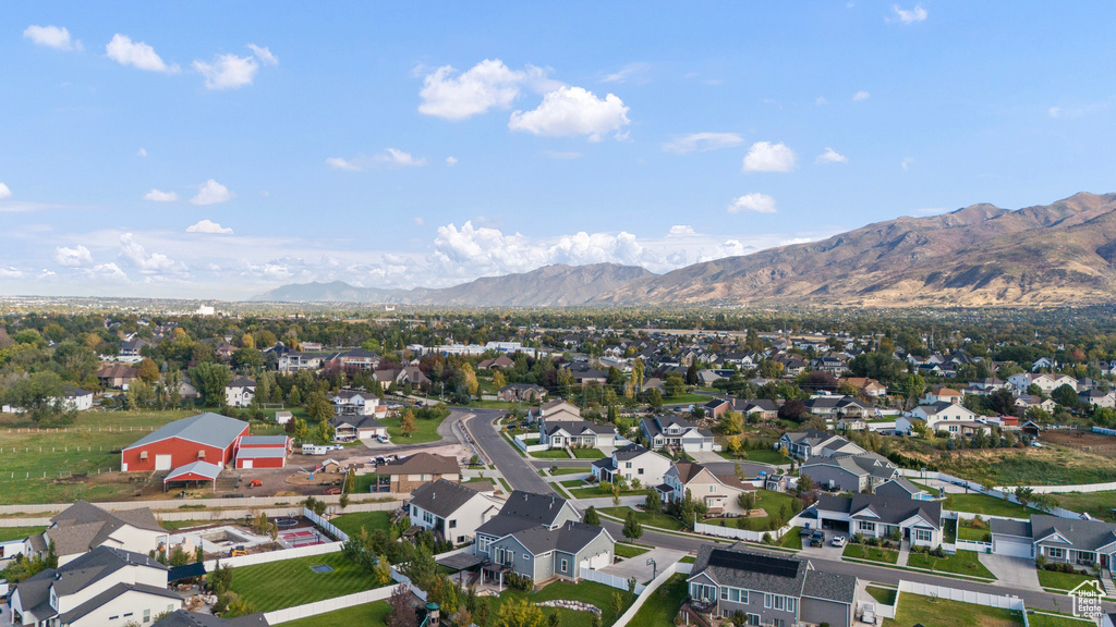 2226 S BETSYS WAY Kaysville, UT 84037