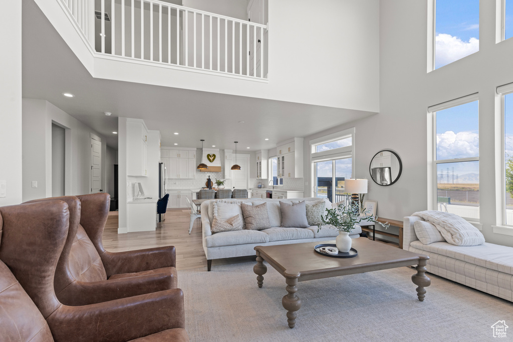 2226 S BETSYS WAY Kaysville, UT 84037