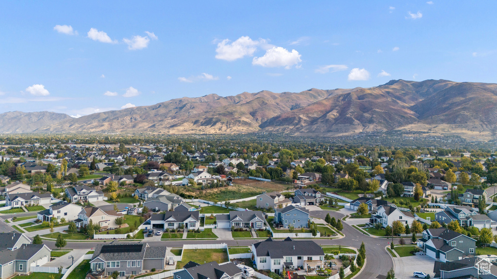 2226 S BETSYS WAY Kaysville, UT 84037