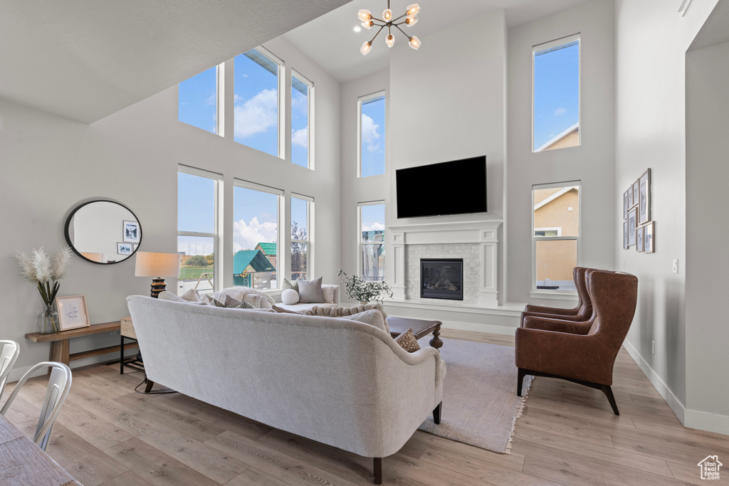 2226 S BETSYS WAY Kaysville, UT 84037