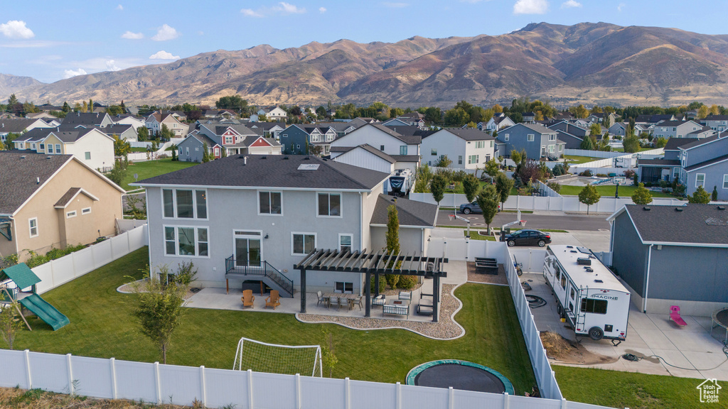 2226 S BETSYS WAY Kaysville, UT 84037