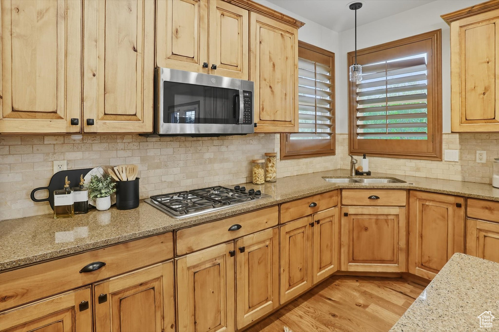 1539 W MISTY BREEZE CIR Kaysville, UT 84037