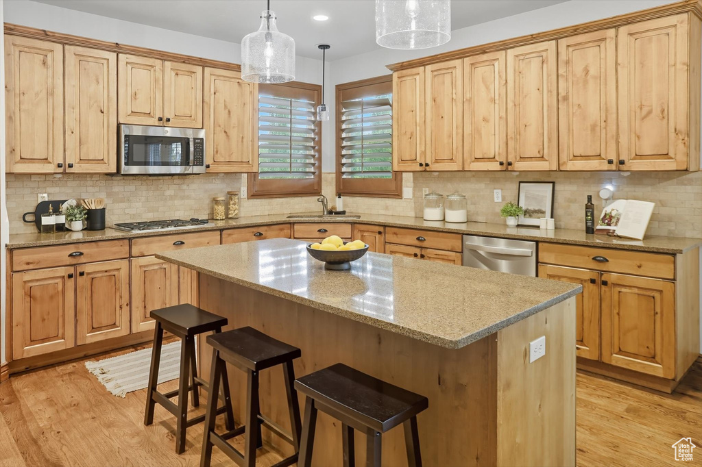 1539 W MISTY BREEZE CIR Kaysville, UT 84037