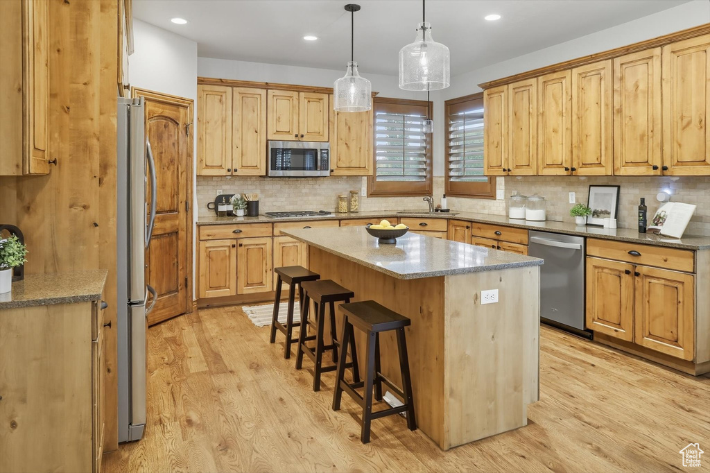 1539 W MISTY BREEZE CIR Kaysville, UT 84037